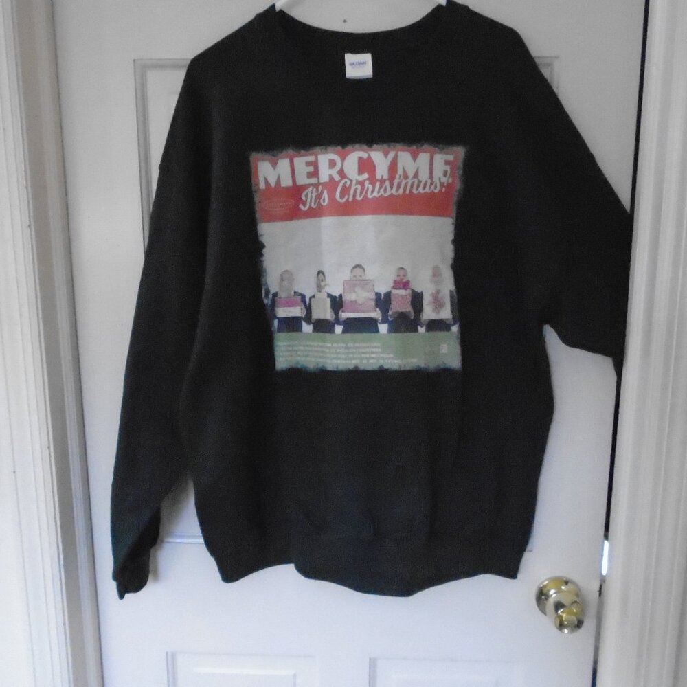 Mercyme It's Christmas Green Sweatshirt size XL NWOT